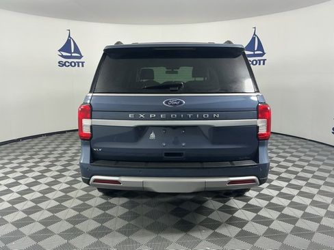 Used 2022 Ford Expedition XLT image 5