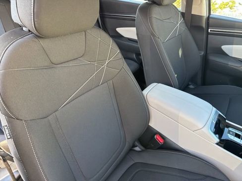 Certified 2024 Hyundai Tucson SE image 27