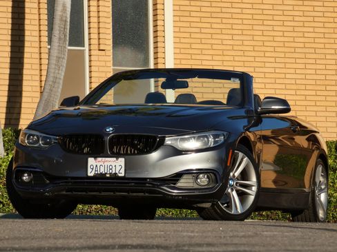 Used 2018 BMW 430i Convertible image 2