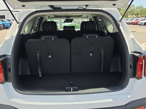 New 2026 Kia Sorento S w/ S Panoramic Sunroof Package FWD image 10