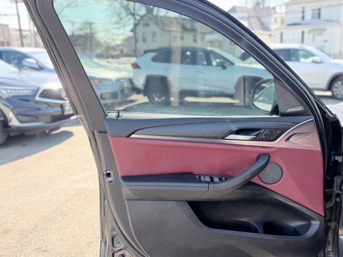 Used 2023 BMW X3 xDrive30i w/ Premium Package image 12