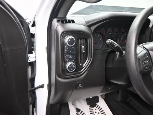 Used 2025 GMC Sierra 2500 Pro w/ Convenience Package AWD/4WD image 3