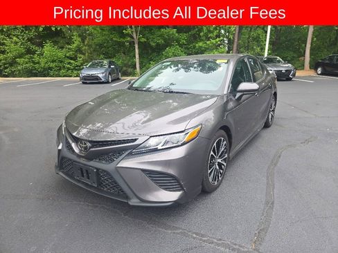 Used 2020 Toyota Camry SE AWD/4WD image 13