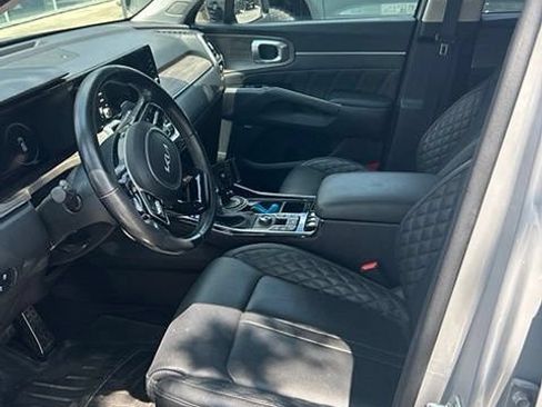Certified 2022 Kia Sorento SX Prestige AWD/4WD image 10