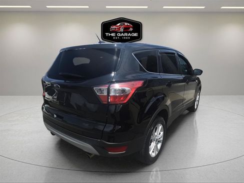 Used 2017 Ford Escape SE AWD/4WD image 6
