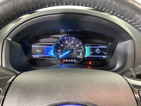 Used 2019 Ford Explorer XLT w/ Equipment Group 202A image 23