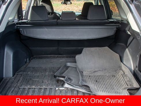 Used 2021 Toyota RAV4 LE image 18