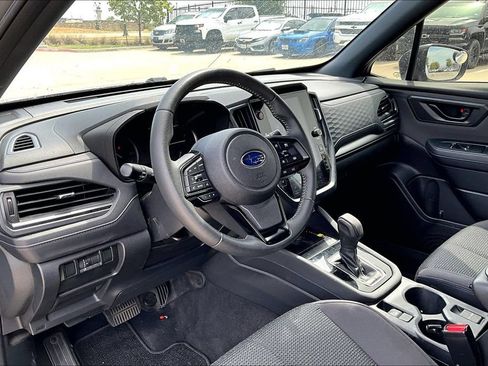 Used 2025 Subaru Forester Premium AWD/4WD image 15