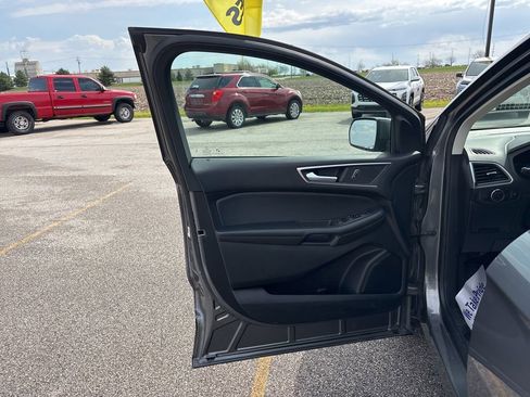 Used 2024 Ford Edge SEL image 26