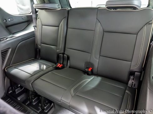 New 2026 GMC Yukon Elevation image 10