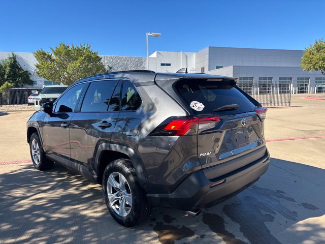 Used 2020 Toyota RAV4 XLE w/ Convenience Package AWD/4WD image 7