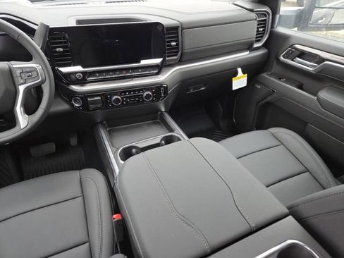 New 2026 Chevrolet Silverado 3500 LTZ w/ LTZ Premium Package AWD/4WD image 34