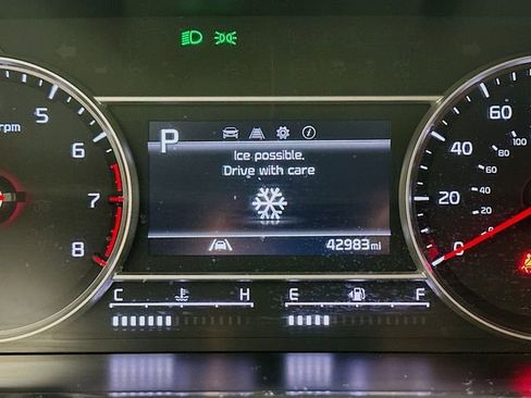 Used 2022 Kia Sorento LX image 15