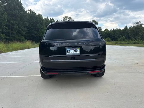 Used 2025 Land Rover Range Rover Long Wheelbase SE AWD/4WD image 6