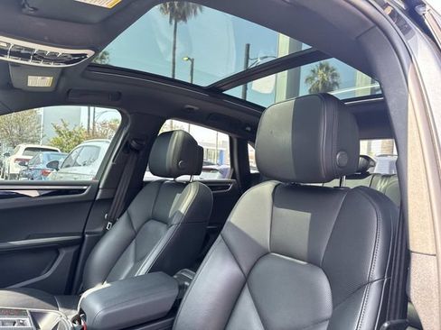 Used 2024 Porsche Macan S AWD/4WD image 16