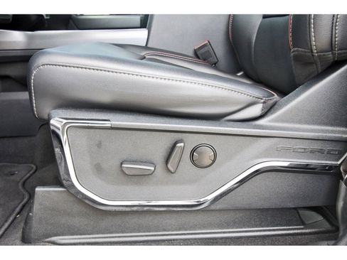 Used 2024 Ford F250 Lariat image 30