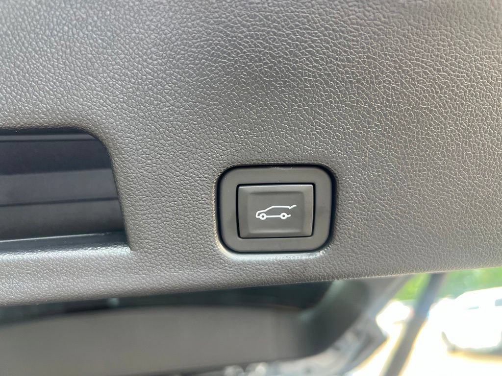 Certified 2026 GMC Acadia Elevation w/ Elevation Premium Package AWD/4WD image 59
