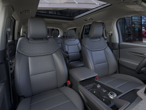 New 2026 Ford Explorer Active w/ Active Comfort Package AWD/4WD image 10
