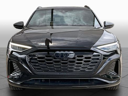 Used 2024 Audi Q8 e-tron Prestige w/ Prestige Package AWD/4WD image 3