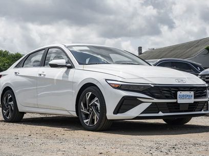 New 2025 Hyundai Elantra Limited