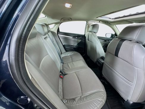Used 2017 Honda Civic Touring image 37