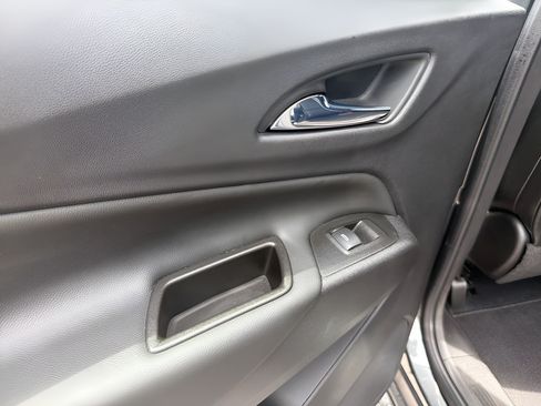 Used 2021 Chevrolet Equinox LT FWD image 24
