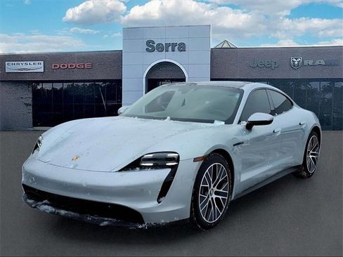 Used 2022 Porsche Taycan image 3