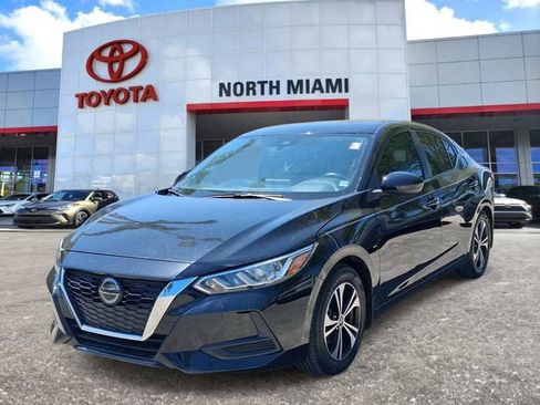 Used 2023 Nissan Sentra SV image 2