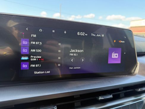 Used 2023 Kia Telluride S FWD image 36