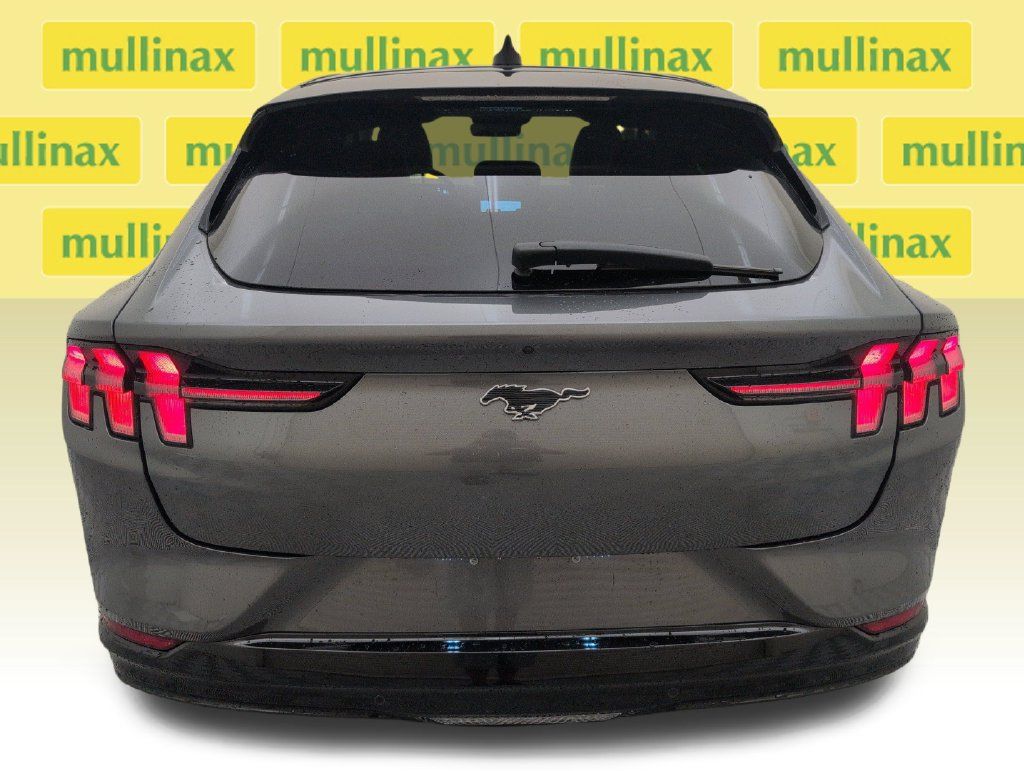 Used 2023 Ford Mustang Mach-E Premium RWD image 31