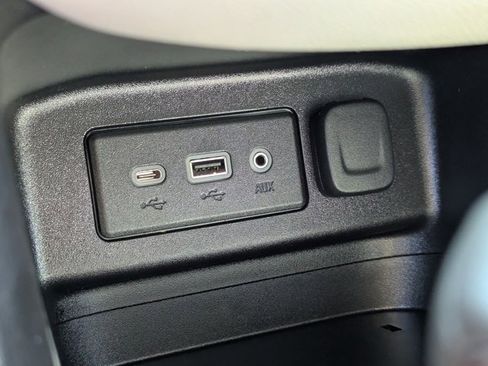 Used 2022 Chevrolet Equinox LT image 22