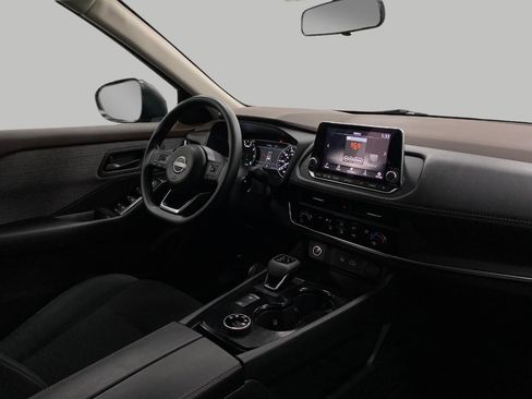 Used 2023 Nissan Rogue S AWD/4WD image 19