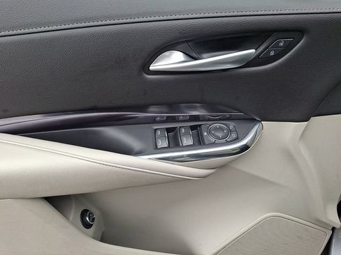 Certified 2023 Cadillac XT4 Luxury w/ Cold Weather Package AWD/4WD image 13