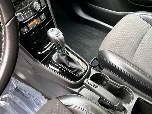 Used 2020 Buick Encore Preferred w/ Safety Package image 16