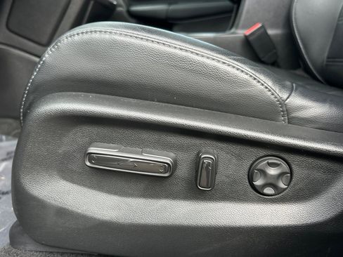 Used 2022 Honda CR-V EX-L image 13