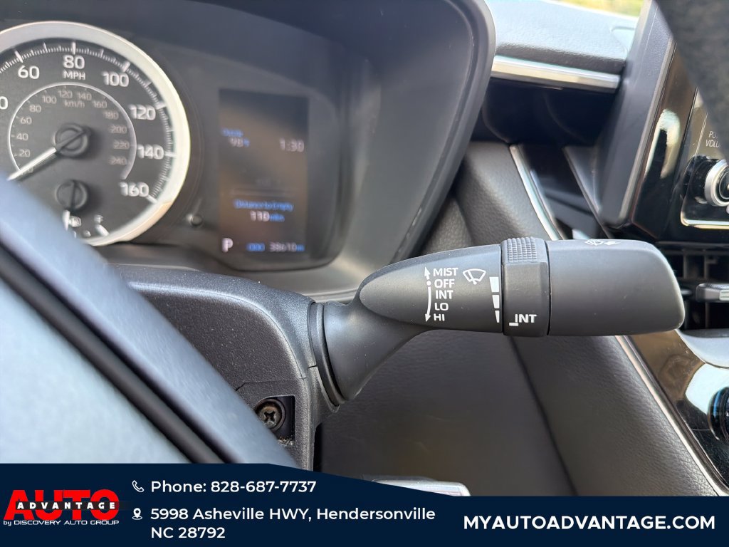 Used 2022 Toyota Corolla LE FWD image 21