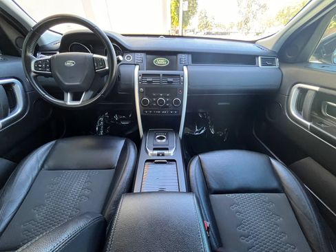 Used 2019 Land Rover Discovery Sport SE AWD/4WD image 11