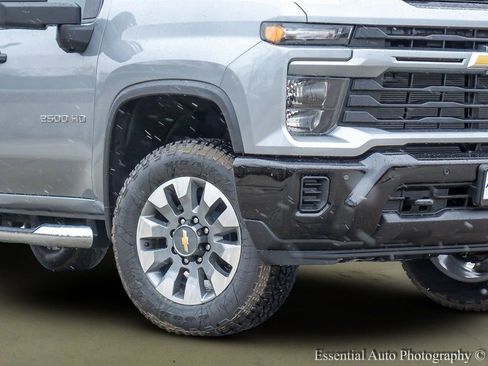 New 2026 Chevrolet Silverado 2500 Custom w/ Custom Value Package AWD/4WD image 4