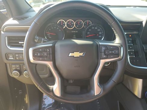 Used 2023 Chevrolet Suburban LS image 28