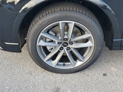 New 2025 Audi Q3 2.0T Premium image 13