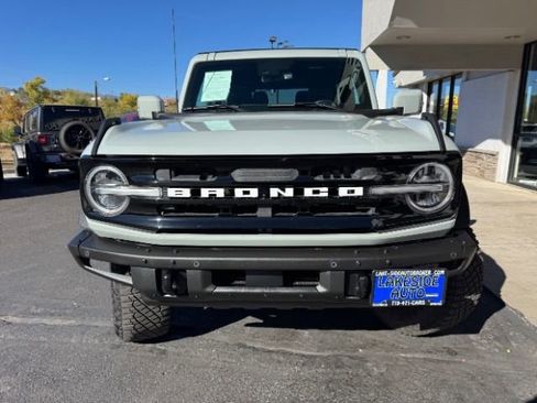 Used 2022 Ford Bronco Outer Banks w/ Sasquatch Package image 2