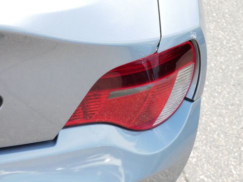 Used 2006 BMW Z4 3.0i RWD image 18