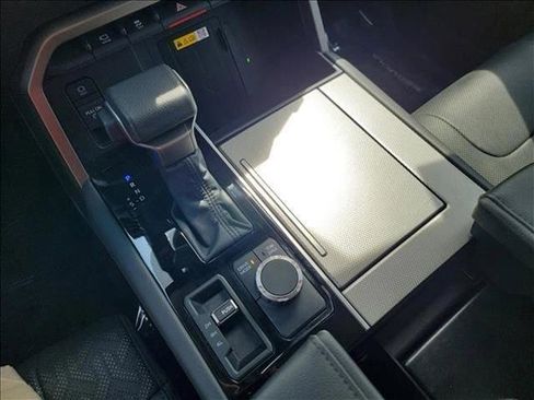 Used 2024 Toyota Sequoia Limited image 24