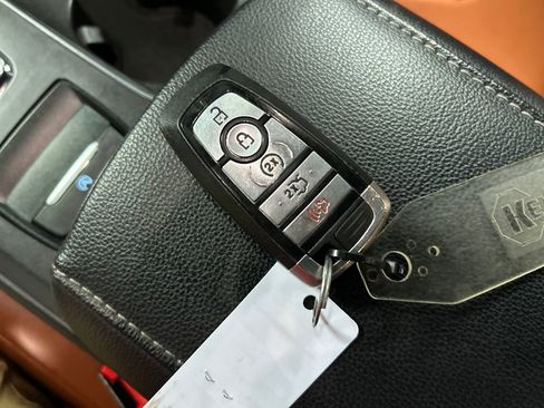 Used 2020 Ford Fusion Titanium image 20