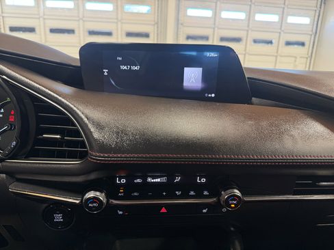 Used 2024 MAZDA MAZDA3 s image 16