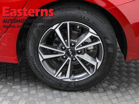 Used 2024 Kia Forte LXS image 33