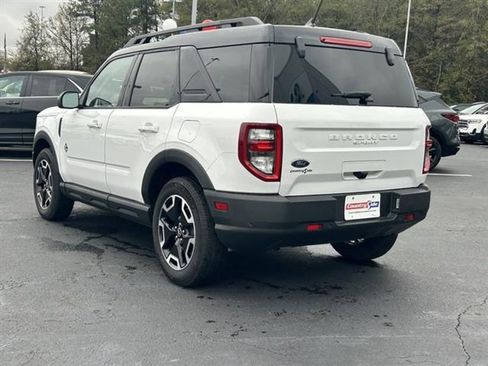 Used 2024 Ford Bronco Sport Outer Banks w/ Tech Package image 6