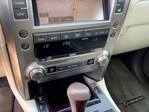 Used 2018 Lexus GX 460 Premium w/ Premium Package AWD/4WD image 31