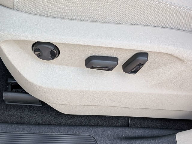 New 2026 Volkswagen Atlas SE FWD image 20
