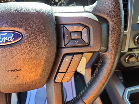 Used 2018 Ford F150 XLT w/ Equipment Group 302A Luxury image 27